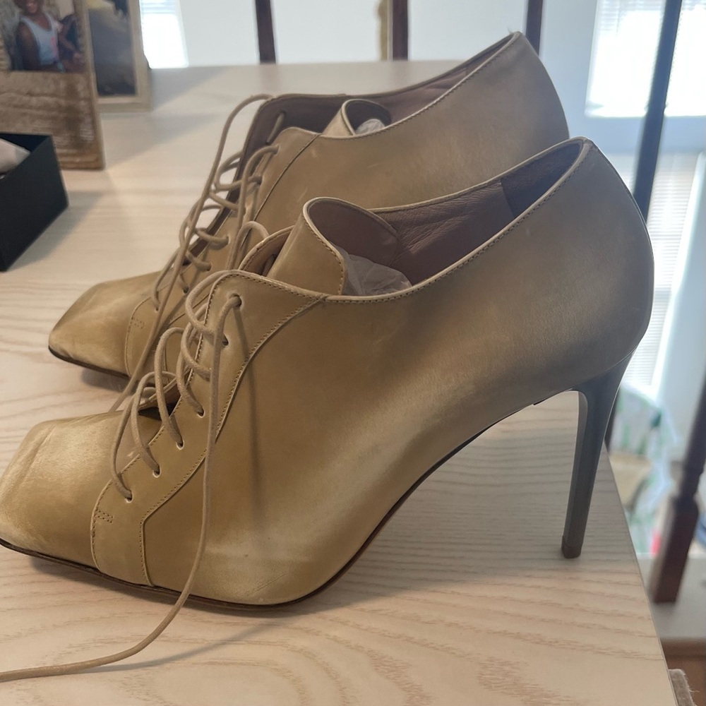Cavallini women’s shoes Size 37. Made in Italy